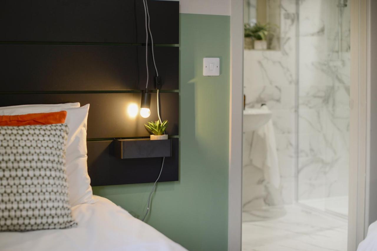 Apartment Three - Free Private Car Park - Sleeps 6 - 3 Shower Rooms - By Ocean City Retreats Плимът Екстериор снимка