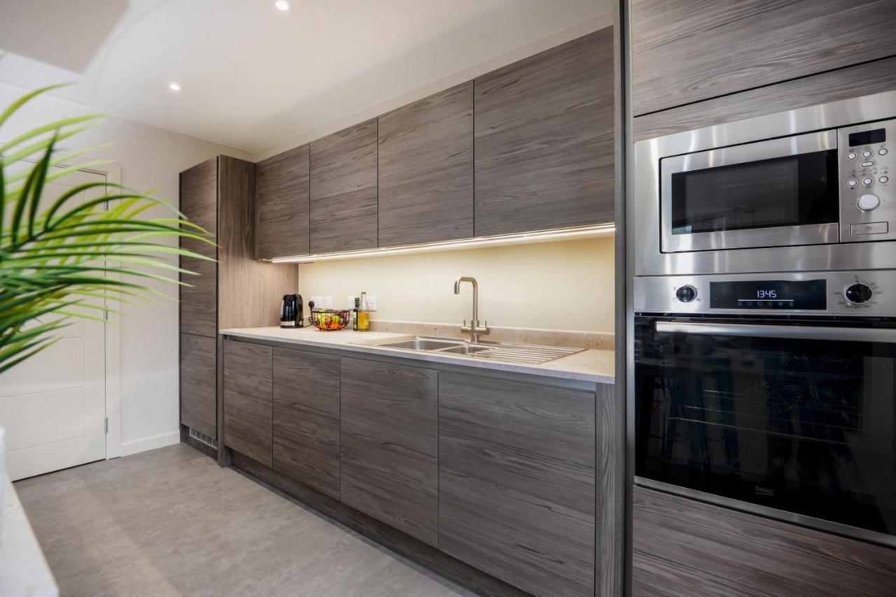 Apartment Three - Free Private Car Park - Sleeps 6 - 3 Shower Rooms - By Ocean City Retreats Плимът Екстериор снимка