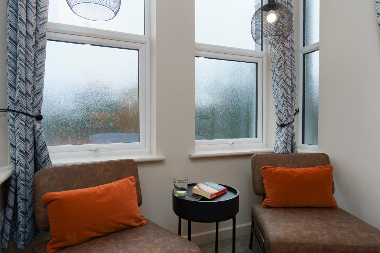 Apartment Three - Free Private Car Park - Sleeps 6 - 3 Shower Rooms - By Ocean City Retreats Плимът Екстериор снимка