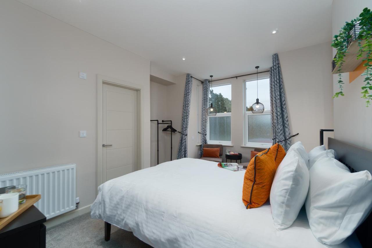 Apartment Three - Free Private Car Park - Sleeps 6 - 3 Shower Rooms - By Ocean City Retreats Плимът Екстериор снимка